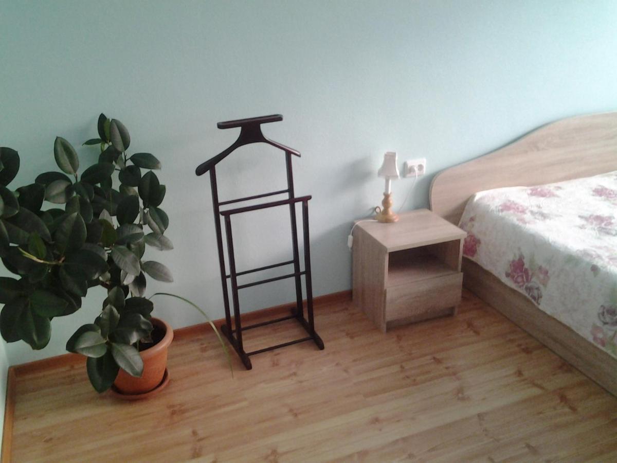 Lori Apartment ナルヴァ エクステリア 写真