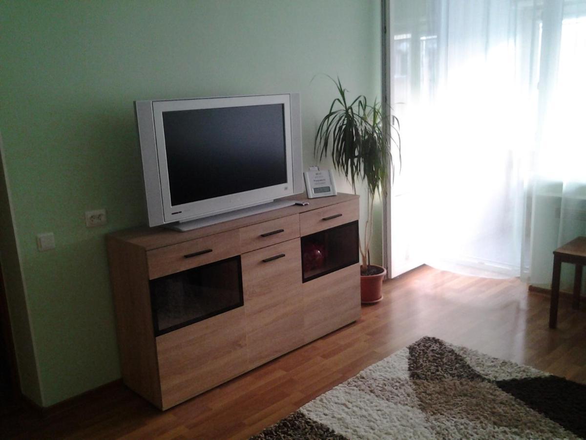Lori Apartment ナルヴァ エクステリア 写真